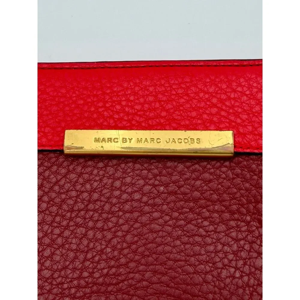 Marc by Marc Jacobs Colorblock Travel Wallet Red Burgundy Leather